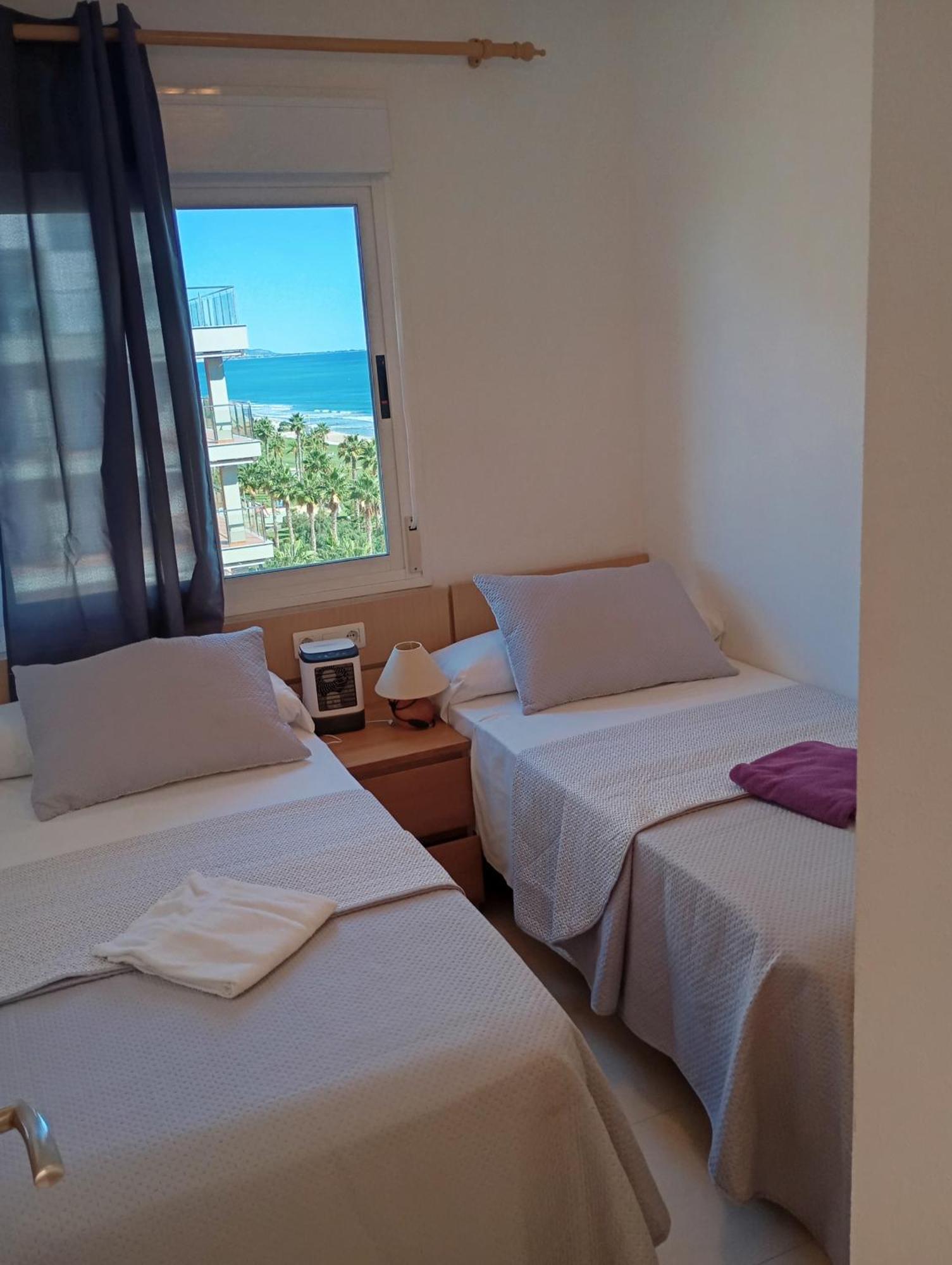 Apartamentos Danesp-Playa De Les Amplaries Marina Dor- Frontales Al Mar 오로페사델마르 외부 사진